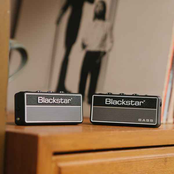 Blackstar amPlug2 Fly — обновлённая линейка компактных усилителей для электрогитары и баса  