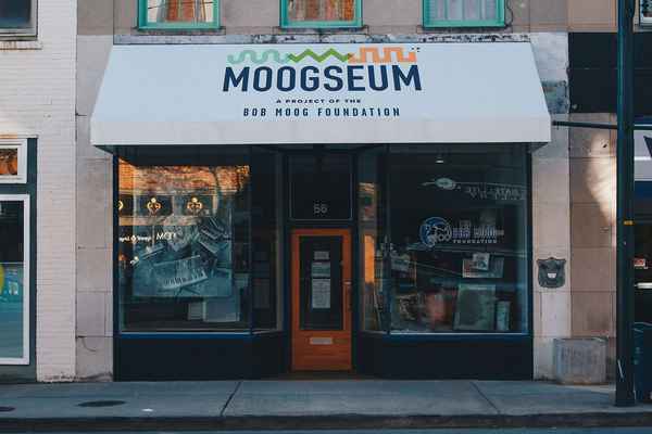 Музей Moogseum, посвящённый Бобу Мугу, откроется в августе 2019 года  