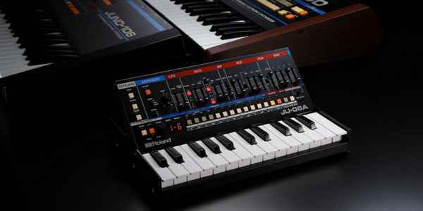 Roland JU-06A — бутик-синтезатор, объединяющий в одном устройстве все синтезаторы Juno  
